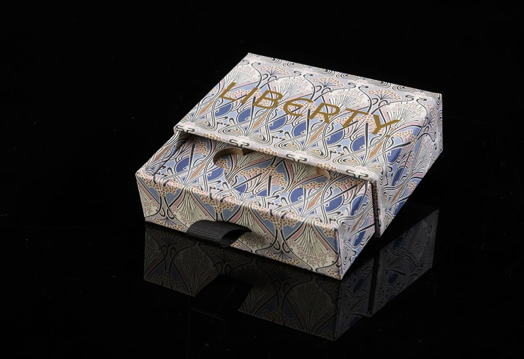 Liberty 150th anniversary coin box product packaging